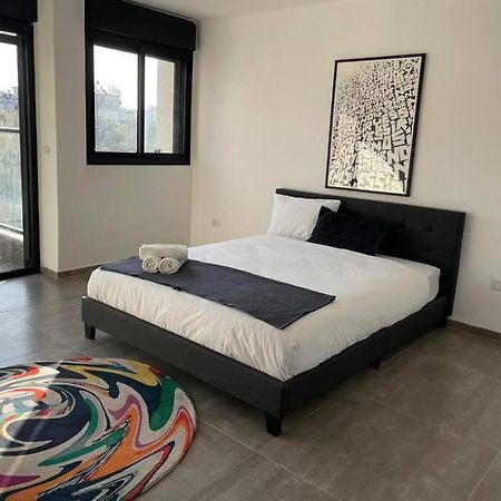 Appartamento Lovely Flat In The Center 36 Tel Aviv Esterno foto