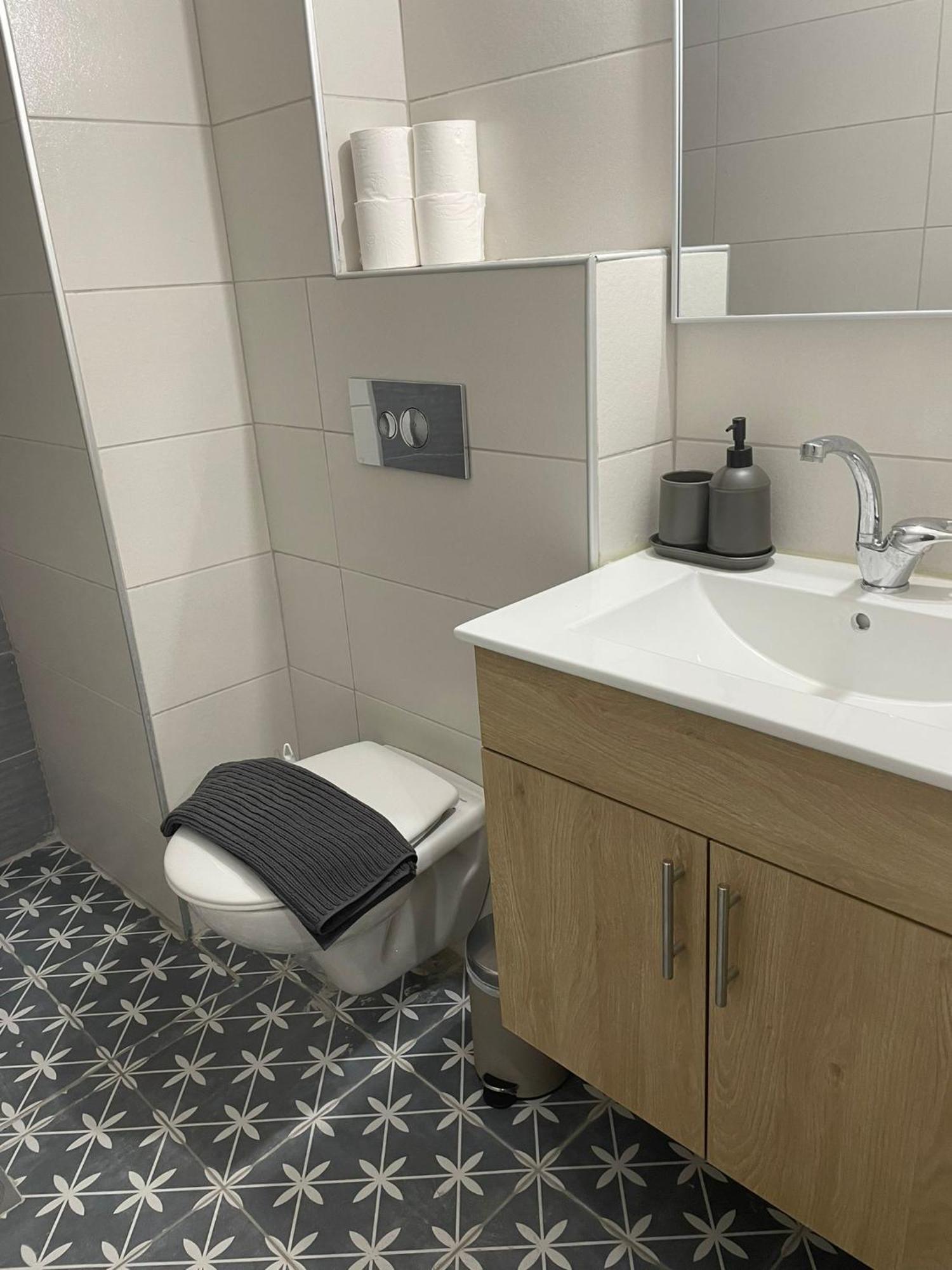 Appartamento Lovely Flat In The Center 36 Tel Aviv Esterno foto
