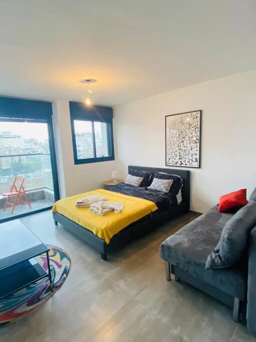 Appartamento Lovely Flat In The Center 36 Tel Aviv Esterno foto