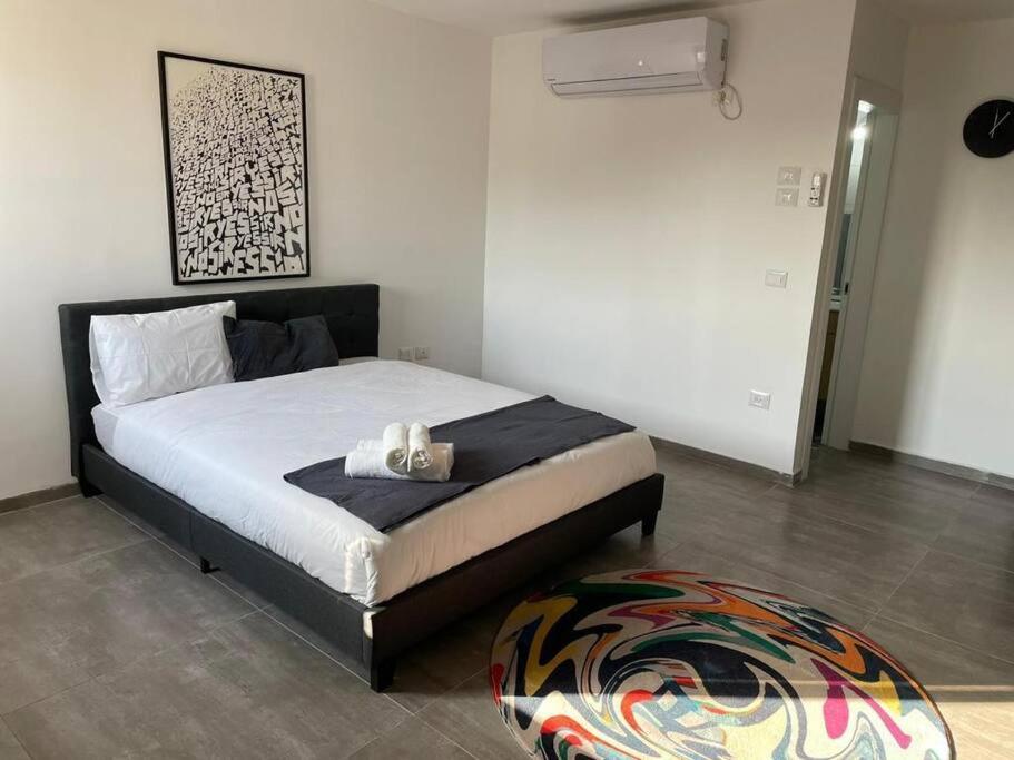 Appartamento Lovely Flat In The Center 36 Tel Aviv Esterno foto