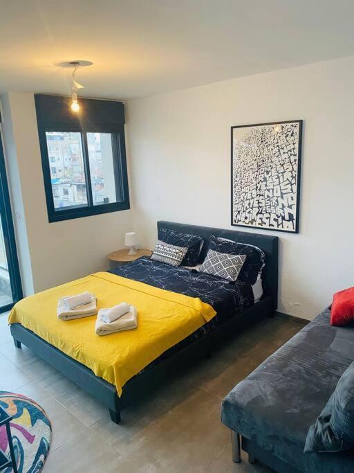 Appartamento Lovely Flat In The Center 36 Tel Aviv Esterno foto