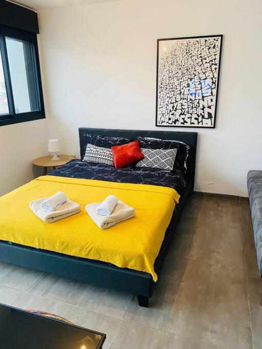 Appartamento Lovely Flat In The Center 36 Tel Aviv Esterno foto