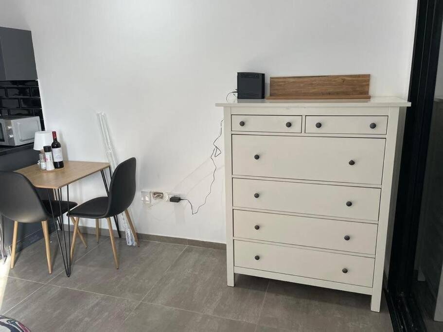 Appartamento Lovely Flat In The Center 36 Tel Aviv Esterno foto