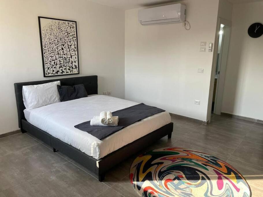 Appartamento Lovely Flat In The Center 36 Tel Aviv Esterno foto