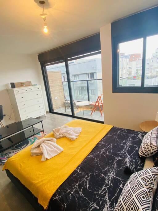 Appartamento Lovely Flat In The Center 36 Tel Aviv Esterno foto