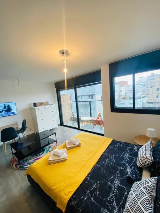 Appartamento Lovely Flat In The Center 36 Tel Aviv Esterno foto