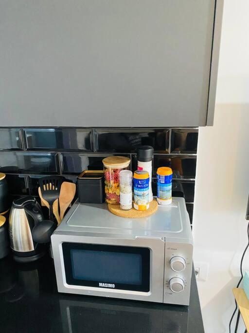 Appartamento Lovely Flat In The Center 36 Tel Aviv Esterno foto
